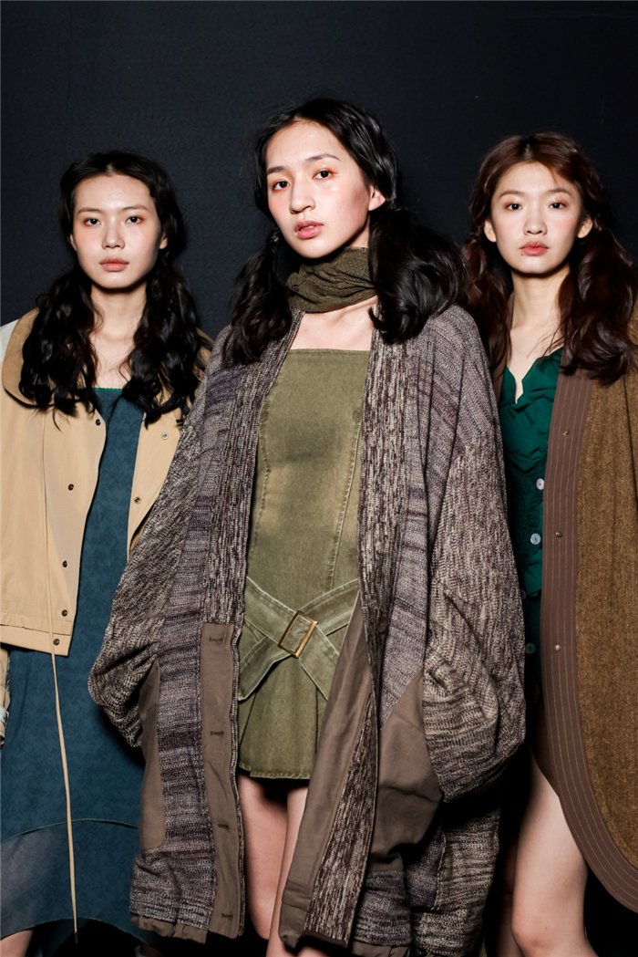 中国国际时装周WOW-IN|见山See Mountain AW24品牌女装发布会举行-新华网