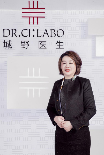 沈宁: 以商业模式创新 构建化妆品商业新生态-新华网