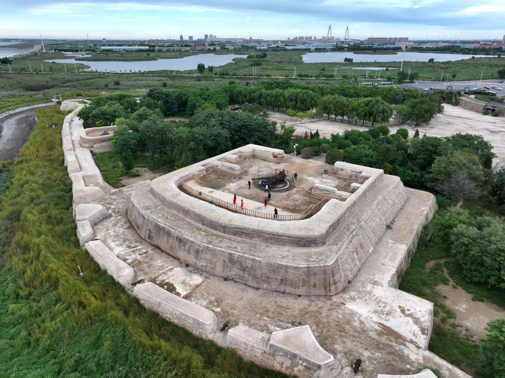 国道之行 海阔天空｜228国道旁的古炮台 见证了130年前的甲午风云-新华网
