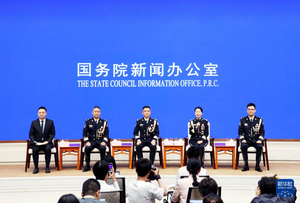 扎根国门边境 服务开放发展——4位移民管理领域代表分享奋斗故事-新华网